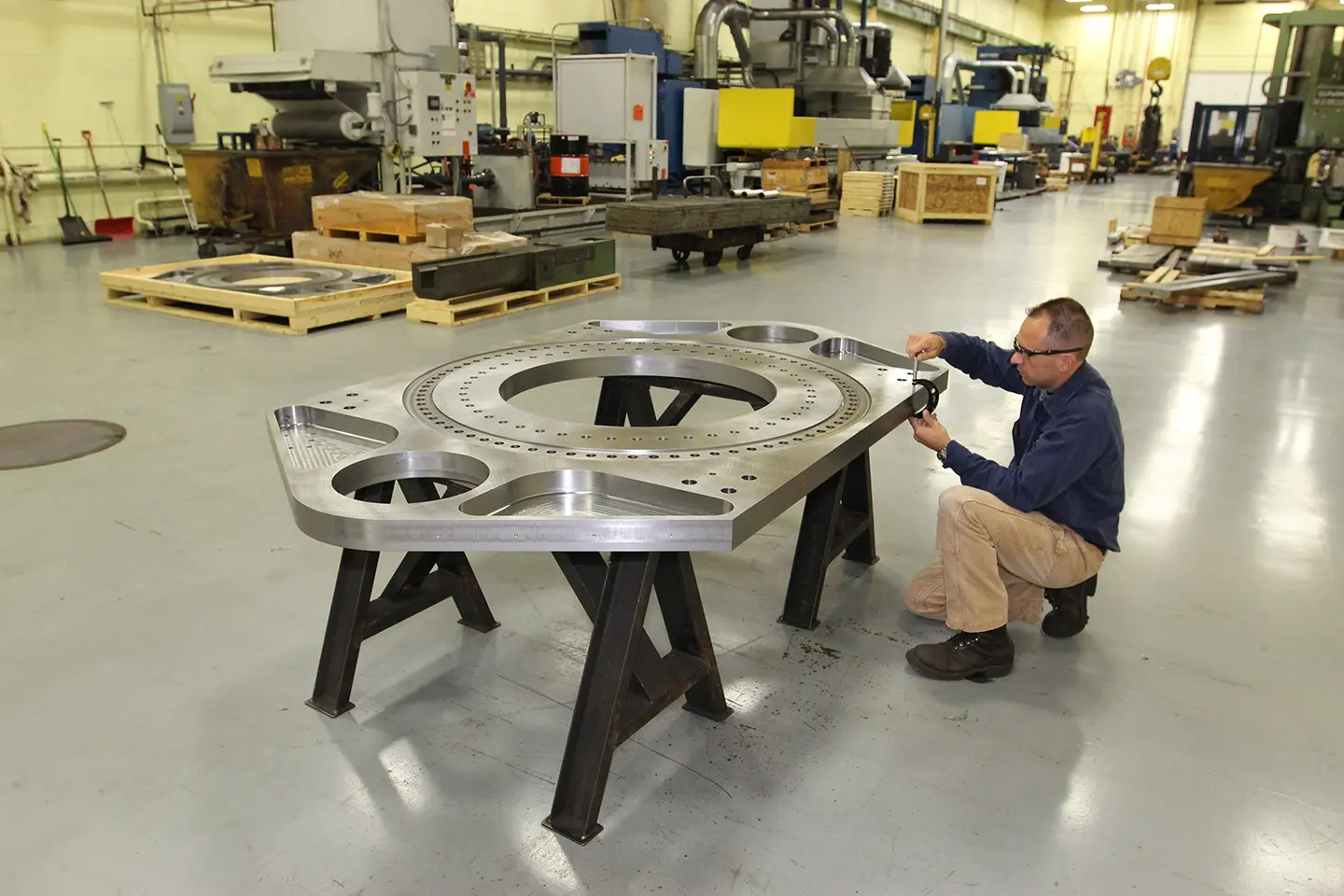 kinetic co. employee performing contract machining